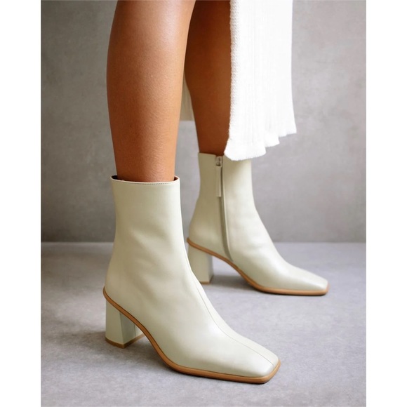 ALOHAS Shoes - Alohas | Structured Boots.
